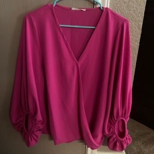Beautiful top with balloon sleeves 💗